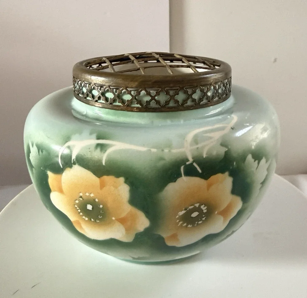 Antique English Fine Porcelain Rose Bowl Vase Wire Mesh Flower Frog Lid England